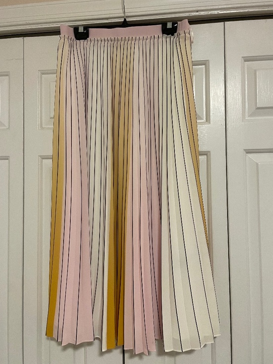 Ted Baker London Dresses & Skirts - Beautiful Ted Baker long skirt nwt